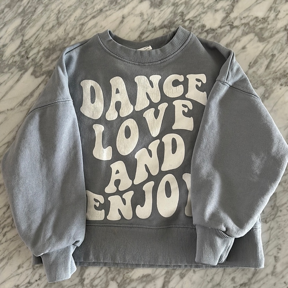 Girls Zara size 6 crew neck sweatshirt